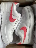 Nike Air Force 1 ‘Valentines Edition‘ Nordrhein-Westfalen - Holzwickede Vorschau