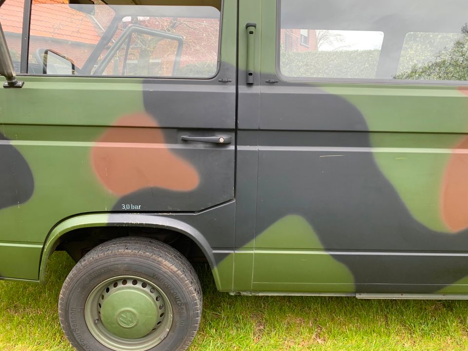 VW T3 Bundeswehr Bulli -  super Originalzustand, nur 22.060 km in Kevelaer