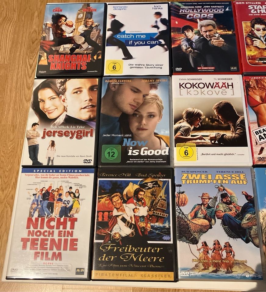 15 DVDs Konvolut Sammlung Filmabend in Düsseldorf