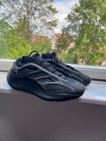 Yeezy 700 V3 EU44 US10 Stuttgart - Stammheim Vorschau