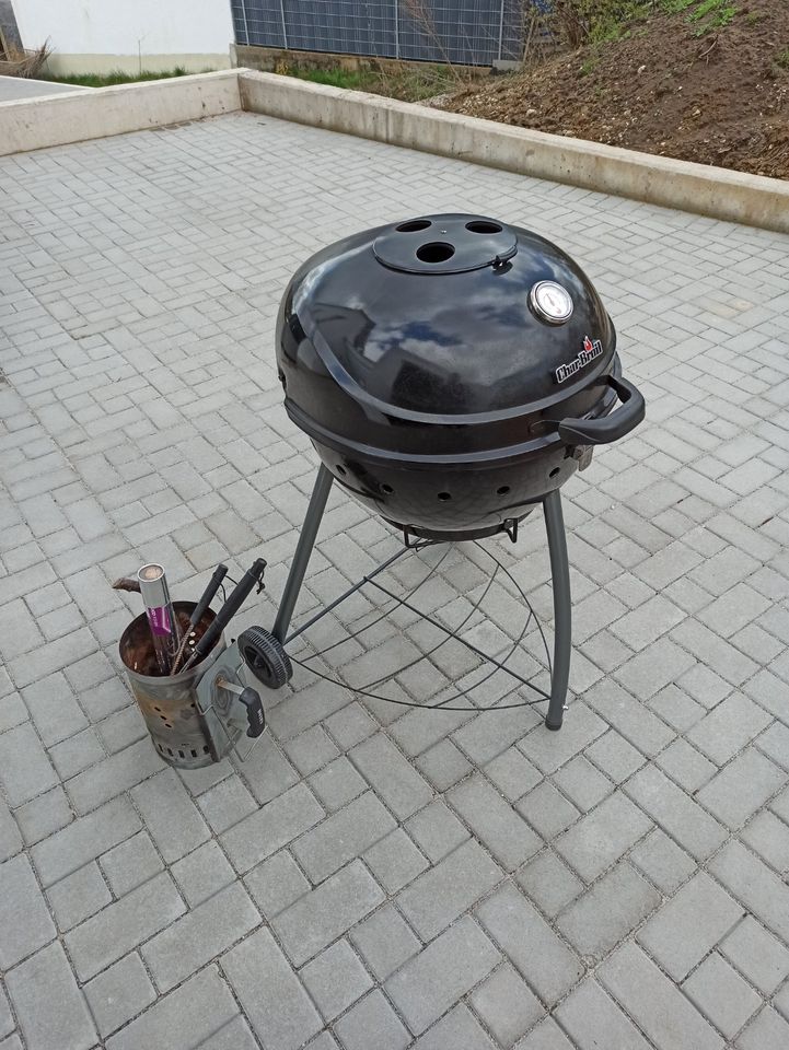 Grill  Char-Broil Kettleman Holzkohlegrill Ø 56cm gebraucht in Neumarkt i.d.OPf.