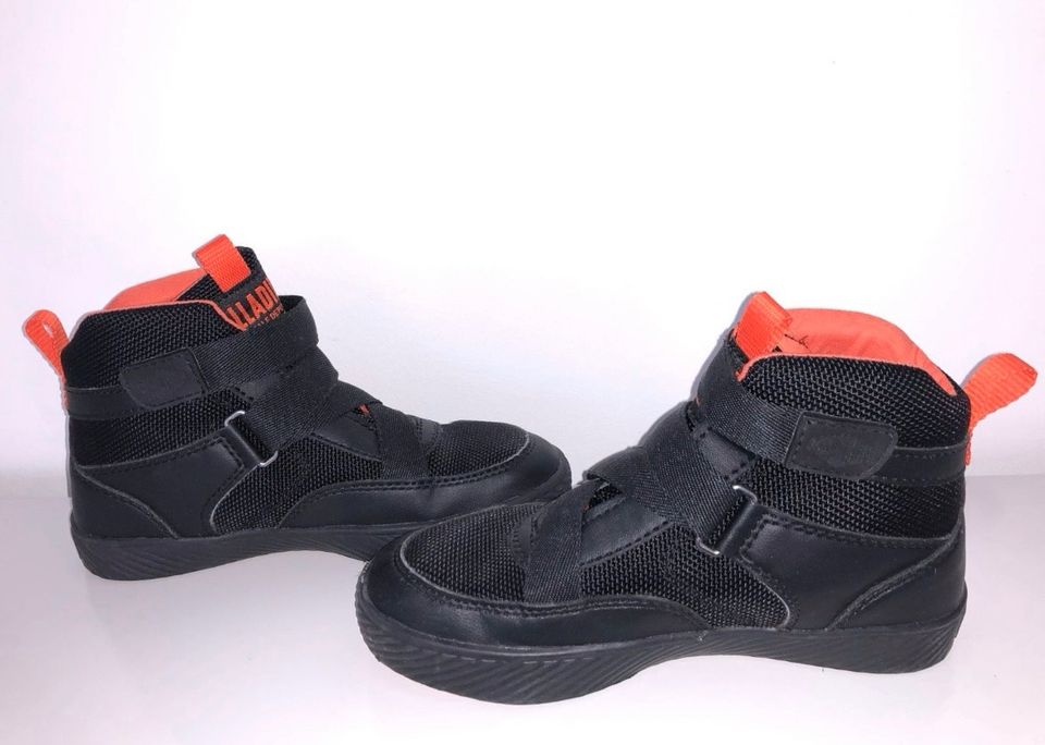 Palladium Kinder Schuhe Sneaker in Schwarz Gr. 32 in Kelkheim