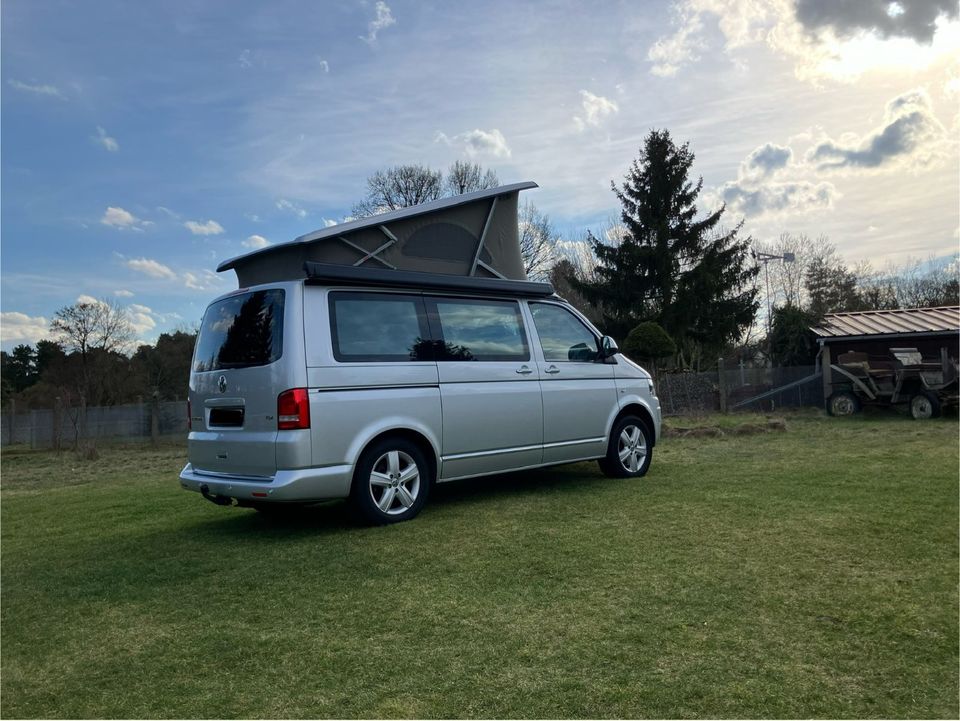 VW Bulli Camper T5.2 California Comfortline mit umfangr. Zubehör in Berlin