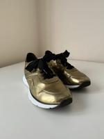 Goldene Schuhe Sachsen-Anhalt - Halle Vorschau