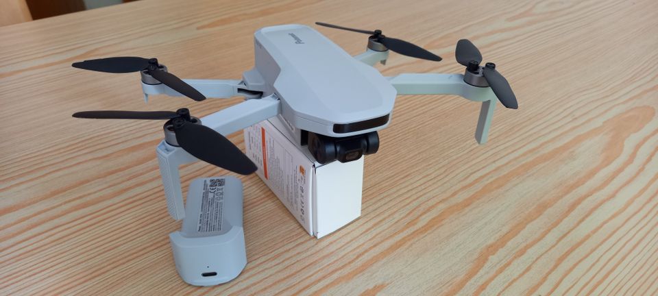 Drohne Potensic ATOM SE GPS in Berlin