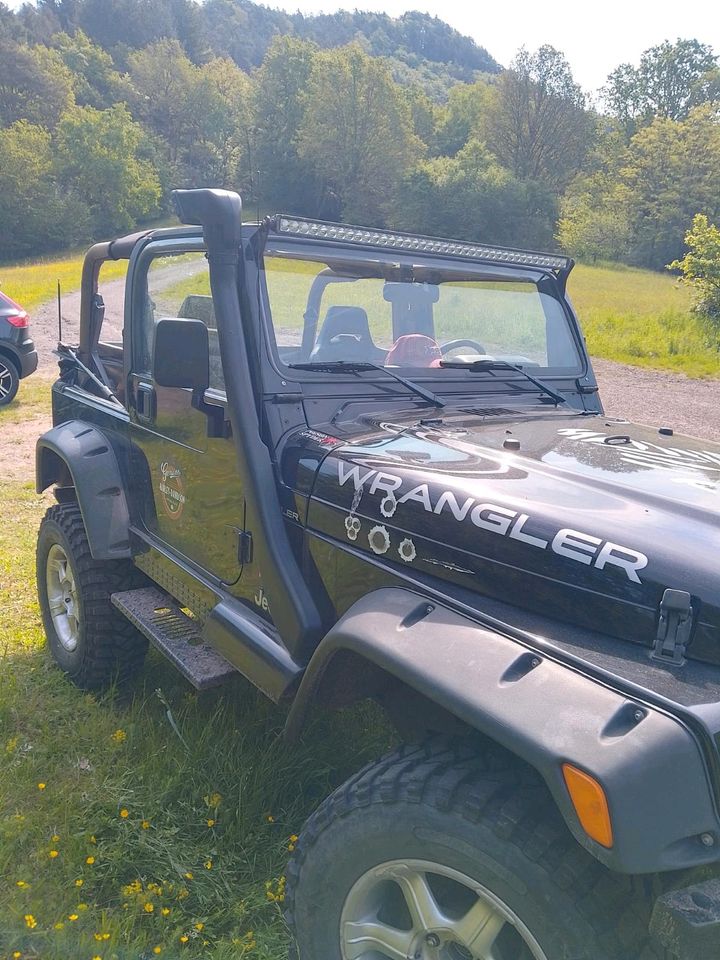 Jeep Wrangler TJ in Lemberg