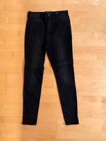 Hollister - Jeans - grau - Damen - Größe 27/28 Nordrhein-Westfalen - Bestwig Vorschau