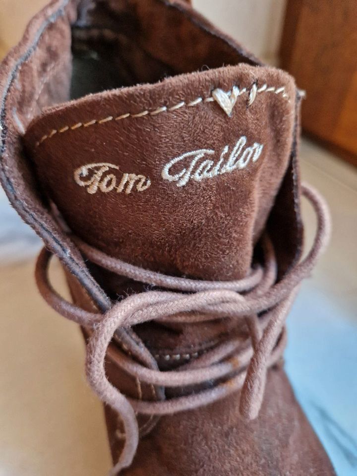 Tom Tailor.   Schöne braune Stiefel.  Größe 39. in Wendlingen am Neckar