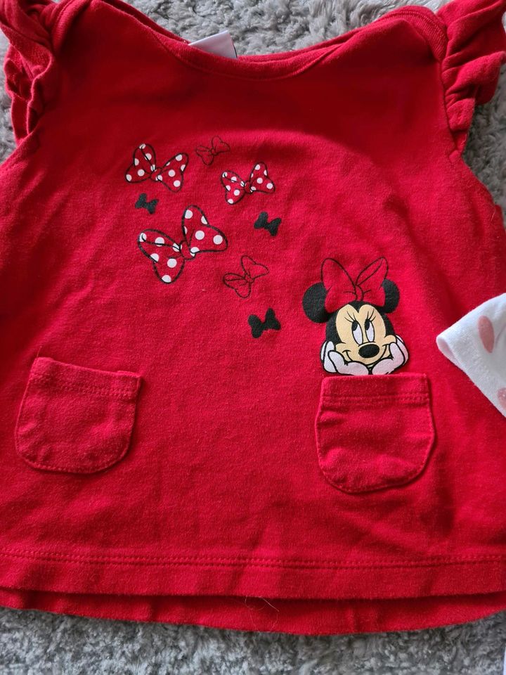 2 Shirts Minnie Mouse Disney in Schwerin