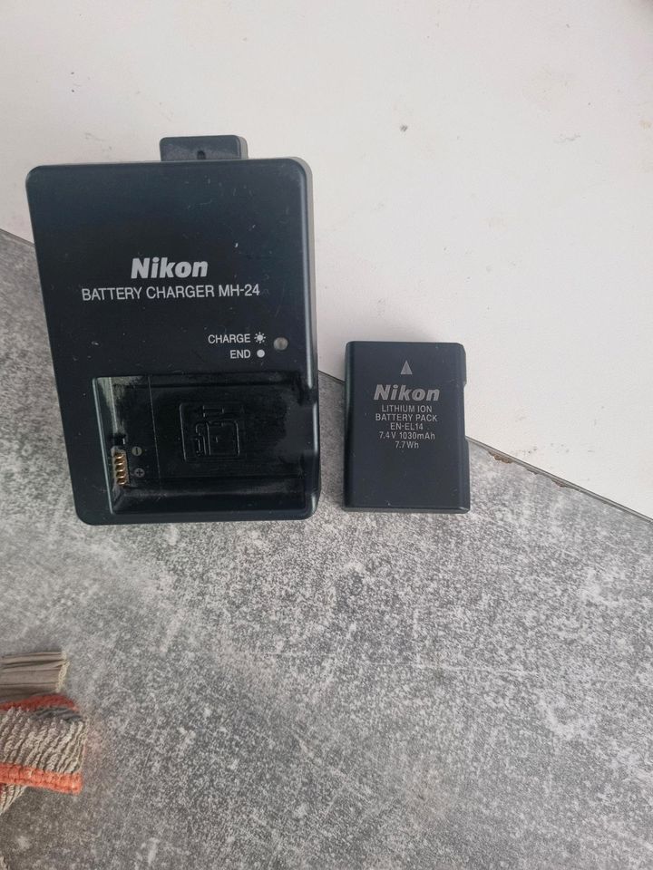 Spiegelreflexkamera von Nikon in Haiger