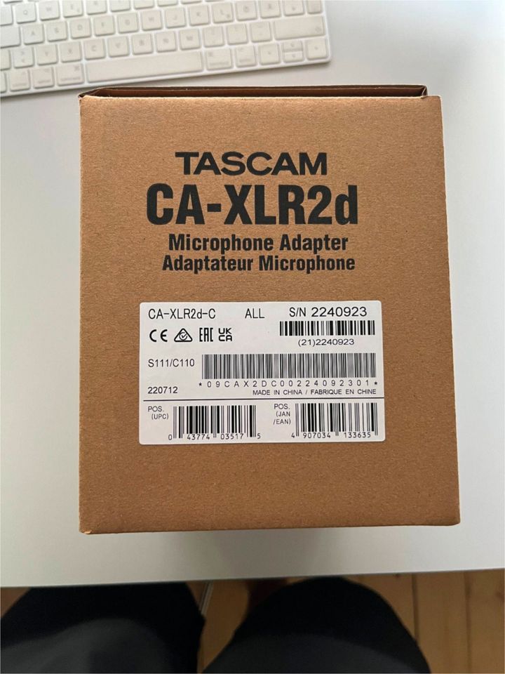 Tascam CA-XLR2d-C XLR Mikrofonadapter für Canon in Centrum