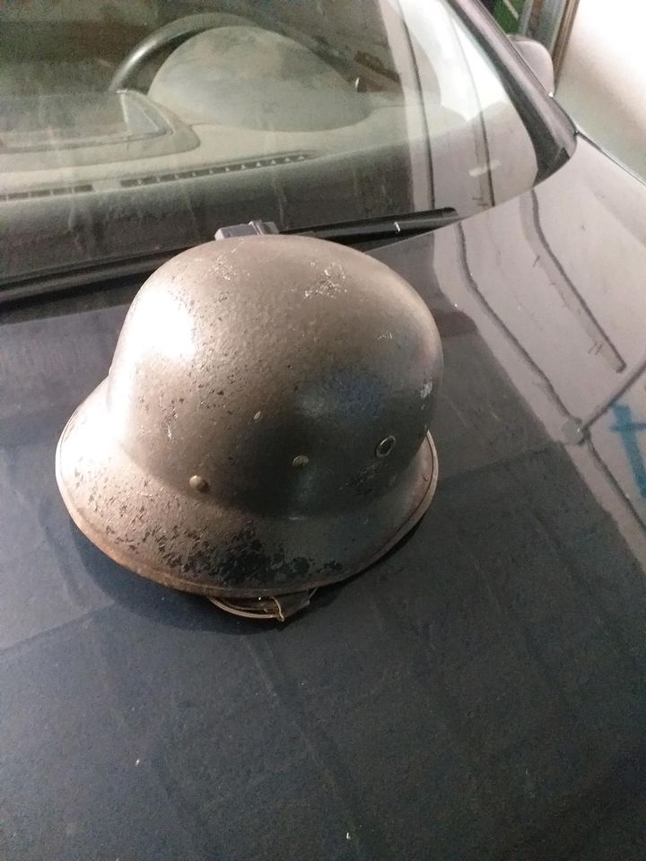 DDR Stahlhelm in Markersbach