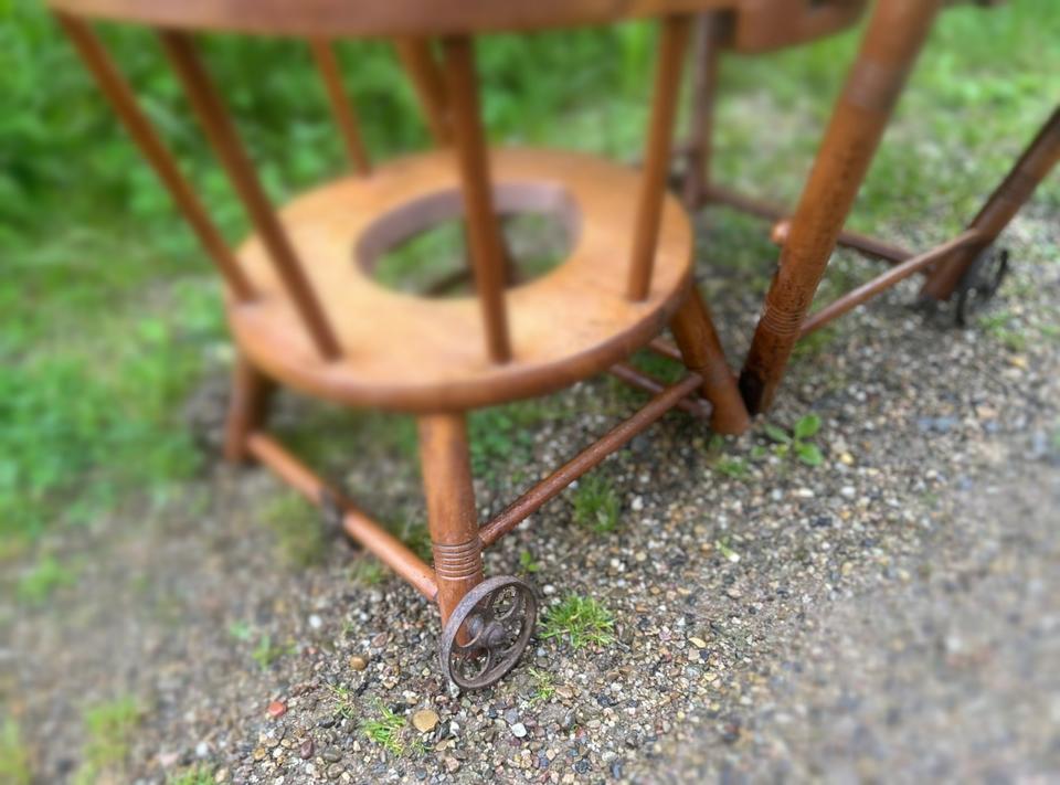 Herlag Kinderstuhl Spielstuhl mit Spieltisch Hochstuhl - Antik in Schutterwald