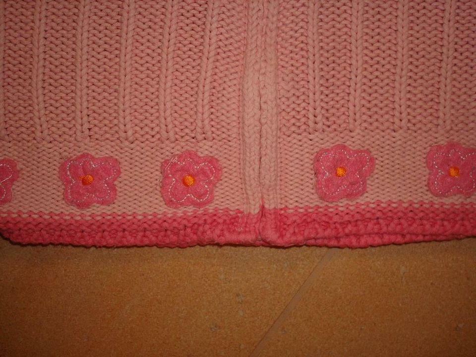 süße Strickjacke rosa Gr. 86 92 von Tchibo TCM in Weinbergen