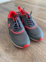 Turnschuhe Nike Air Max Thea Women Größe 36,5 NP 139,- Bayern - Olching Vorschau