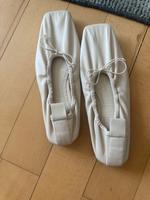 Ballerinas von Zara Leder in Creme, Größe 39, Square Toe München - Maxvorstadt Vorschau
