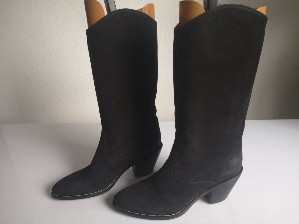 Damen Schuhe Stiefel Boots Chloé Gr 41 schwarz Veloursleder in Erkrath