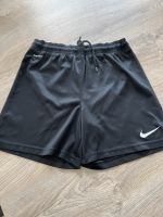 Nike Shorts 137-147 Nordrhein-Westfalen - Minden Vorschau