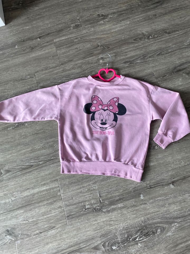 Sweatshirt Pullover Minnie Mouse 128 1,50€ in Bochum