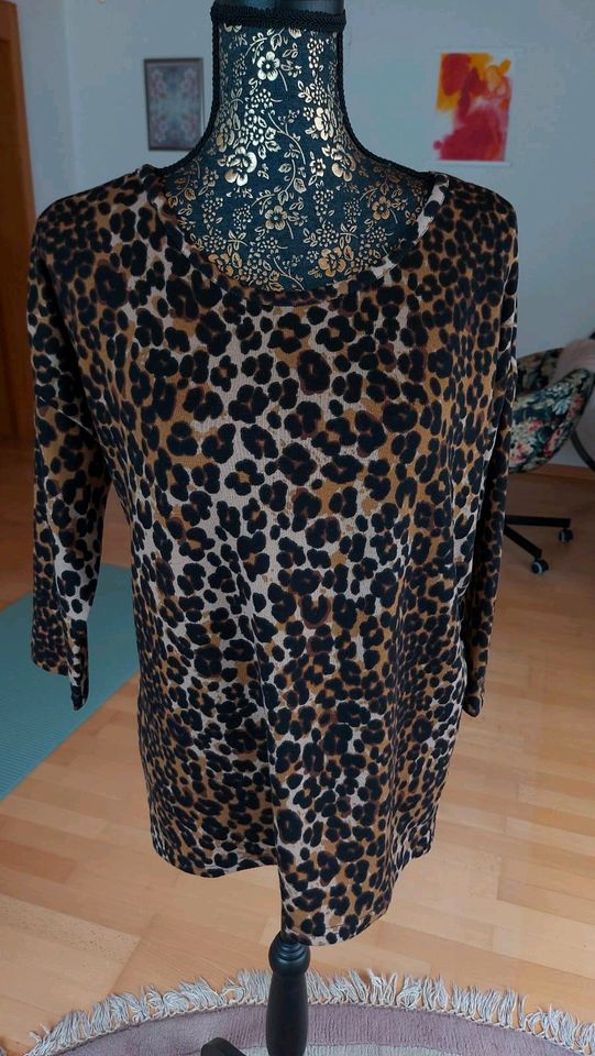 Shirt Blusenshirt Vero Moda Gr. M Leoprint Animal Print in Saarbrücken