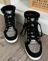 JIMMY CHOO HIGH-TOP TOKYO GLITTER SNEAKER BLACK SILBER 36 NEUW. Nordrhein-Westfalen - Oerlinghausen Vorschau