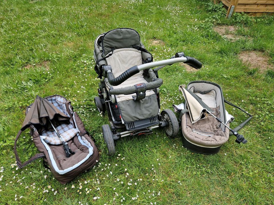 Kinderwagen Hartan Racer mit zwei Schalen in Bielefeld