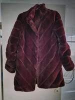 Pelz Fellmantel Mantel Aubergine Burgunder burgundy Calvin Klein Nordrhein-Westfalen - Bad Oeynhausen Vorschau