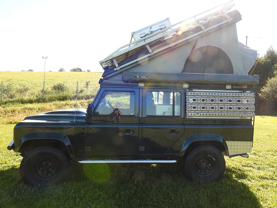 Landrover Defender 2.4 TD4 Expeditionsmobil incl. Sankey-Anhänger in Kördorf