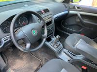 Skoda Octavia Combi 1,6 Benzin Schaltung Mecklenburg-Vorpommern - Greifswald Vorschau