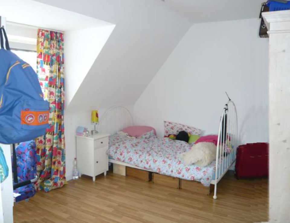 Wohnung - Drei Zimmer / Küche / Bad in Centrum