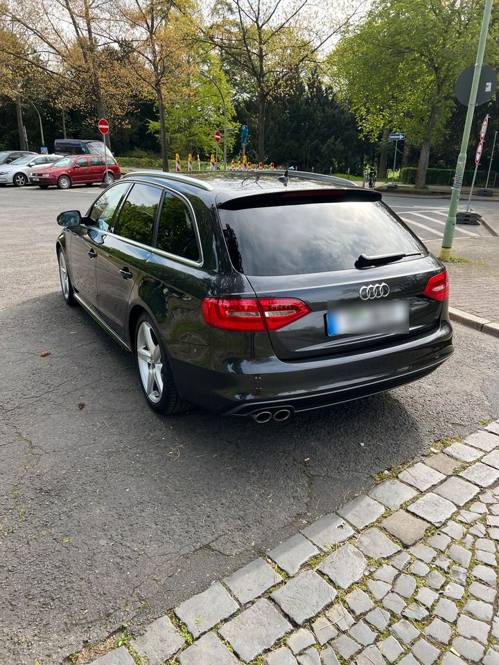 Audi A4 B8 Avant 2.0 TDI 6 Gang // s line // Euro 6 in Frankfurt am Main