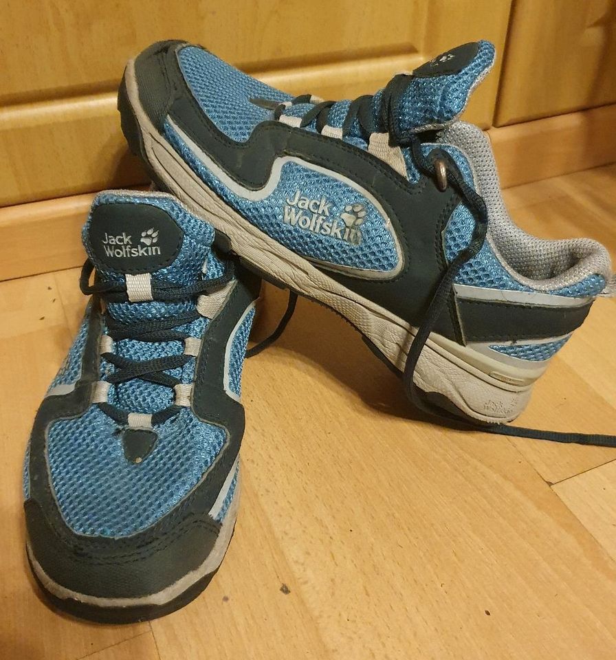 Jack Wolfskin Schuhe Gr. 38 7 blau Sportschuhe in Rostock