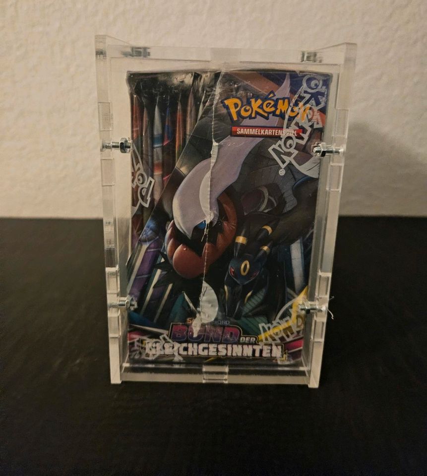 Pokemon Bund der Gleichgesinnten Display DE +Acrylgehäuse in Oberhausen