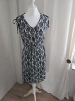 neuwertiges Kleid von esmara  gr. S 36/38 Duisburg - Walsum Vorschau