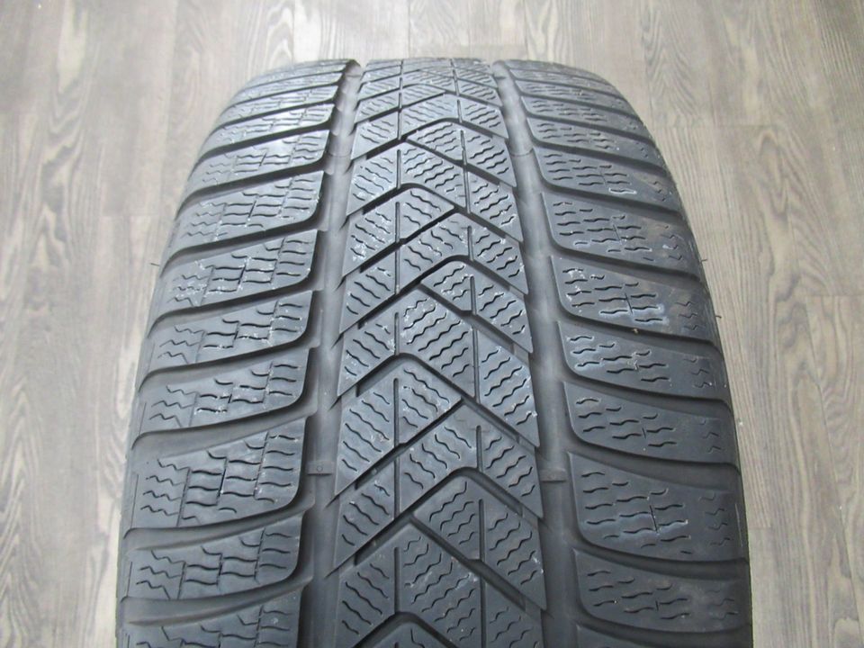 1 Stück Pirelli Sottozero 3 MO 275/40 R18 103V 4-5mm DOT1719 Wint in Reutlingen