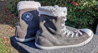 Converse für Damen mit Pelz in 41 (UK 7) Köln - Weiß Vorschau