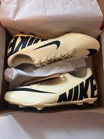 Fußballschuhe Nike Neu gr.37,5 Berlin - Spandau Vorschau