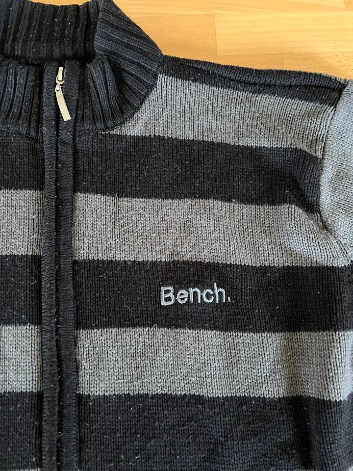 Bench Herren Strickjacke Strick Jacke XL Schwarz Grau in Großenlüder