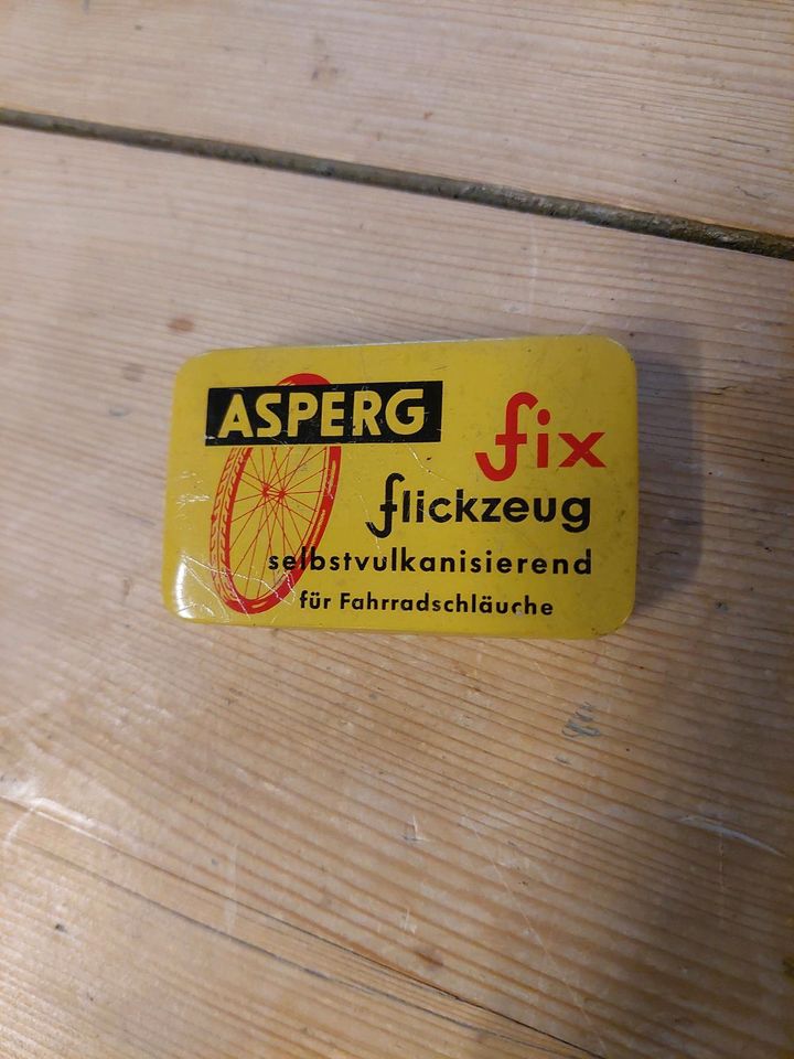 Dose der Fa. Aspekt flickzeug in Epfendorf