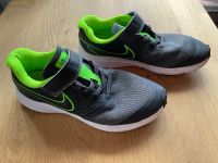 Nike Star Runner Kinder Lauf-/ Turnschuhe in Gr. 33,5 Niedersachsen - Alfeld (Leine) Vorschau