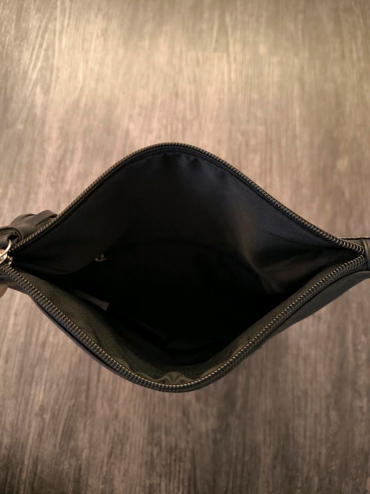 Tasche / Handtasche / Umhängetasche Schwarz Glitzer in Oberammergau