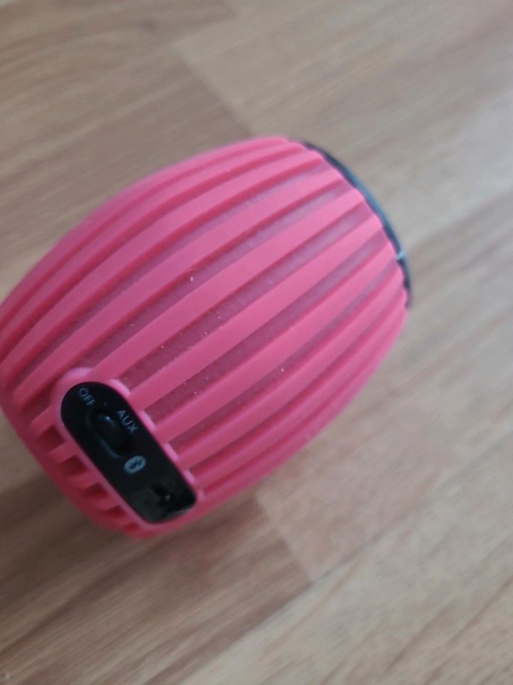 Philips Portable Speaker Bluetooth Lautsprecher in Düsseldorf