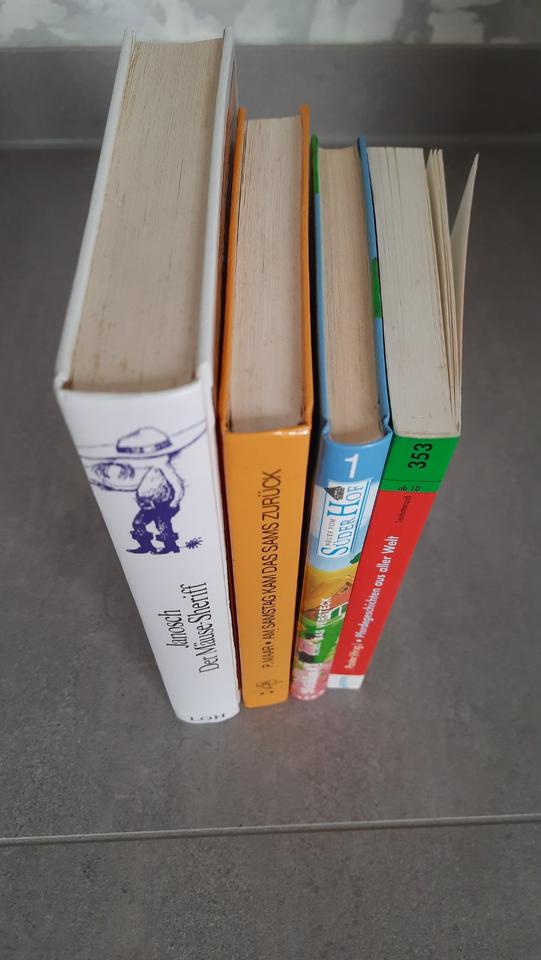 4 Kinderbücher (Pferde, Neues vom Süderhof, Das Sams, Janosch) in Ankum