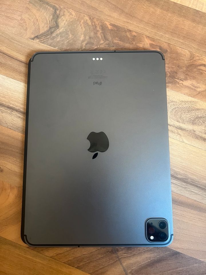 APPLE iPad Pro 11 2. Generation, 128 GB + Schutzhülle Von Apple in Ahrensfelde