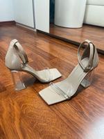 Sandalen  High Heels Rubi Größe 36 Hessen - Maintal Vorschau