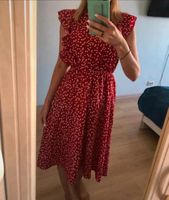 Rüschenkleid Herzen muster sommerkleid rot Rüschen midikleid Altstadt-Lehel - München/Lehel Vorschau