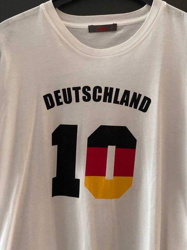 Shirt Fußball Druck Deutschland 10 Gr.L - Unisex Marke S Oliver in Wiernsheim