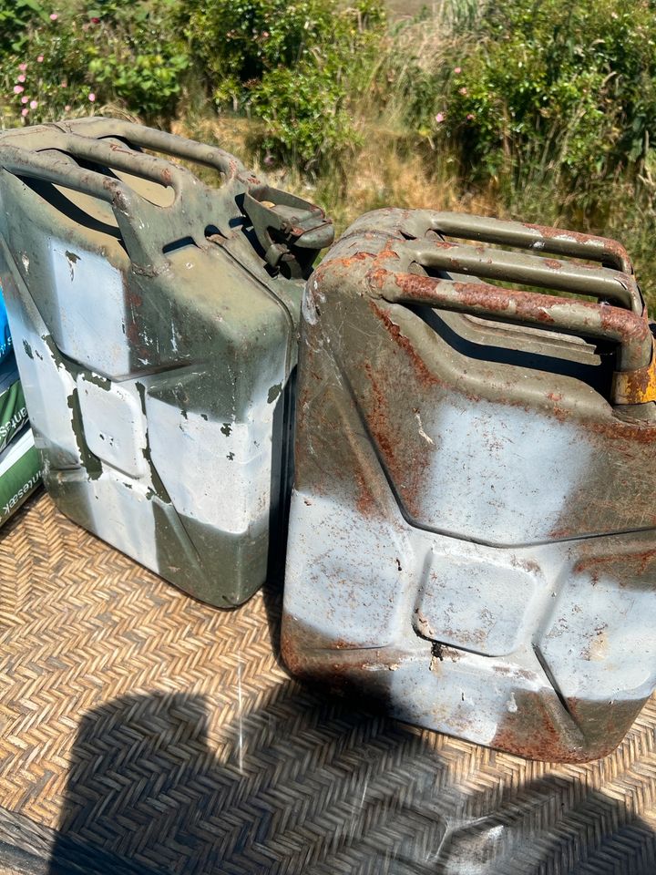 3xBenzin Diesel Kanister 20l Metall Jerrycan in Nordfriesland