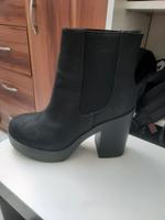 Plateau Boots mit Absatz Nordrhein-Westfalen - Herford Vorschau
