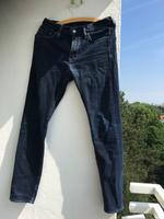 Elegante Levi’s 510 /SLIM / W29L32 Dunkelblau Zustand: Sehr Gut München - Thalk.Obersendl.-Forsten-Fürstenr.-Solln Vorschau